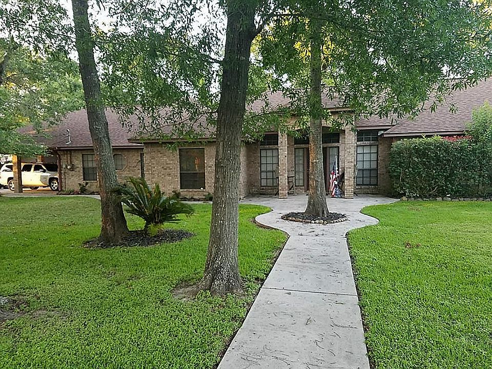 2nd image of 1511 Cotton Ln