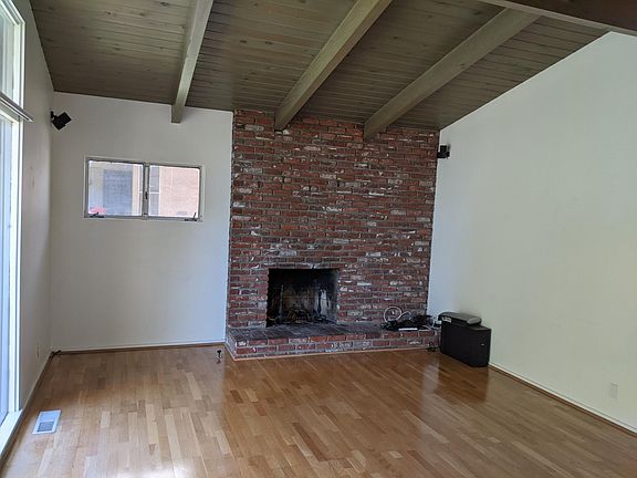 5th image of 3341 Larga Ave