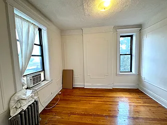 Rented by LRGNY Group, Inc.