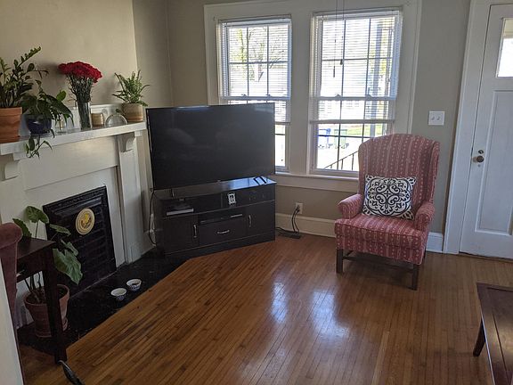 5th image of 12 Beverly Ave #A