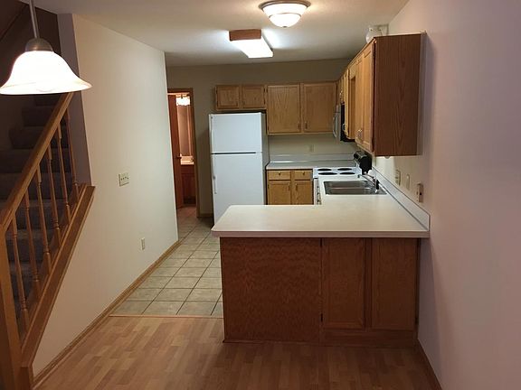 3rd image of 4867 Helena Ln N APT 6