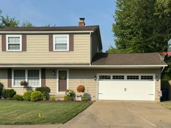 5618 Dolphin St, Mentor On The Lake, OH 44060