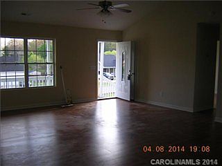 3rd image of 3893 Graywood Dr