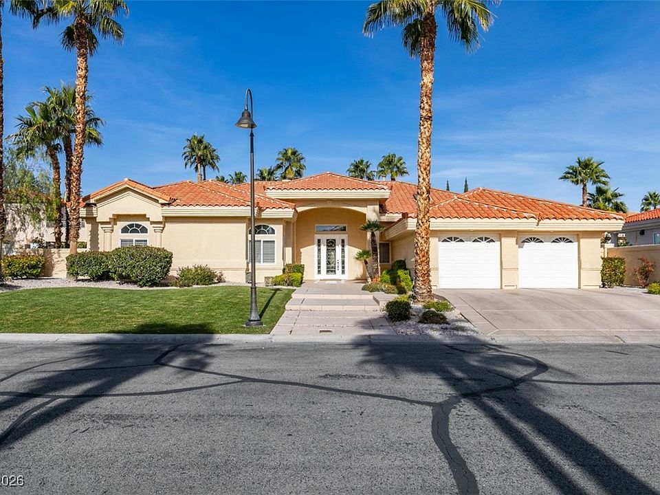 1st image of 8706 Mesa Madera Dr