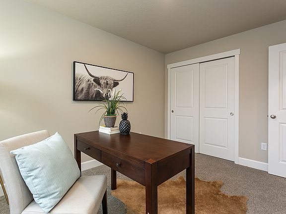Photos of similar product. Not actual home.
