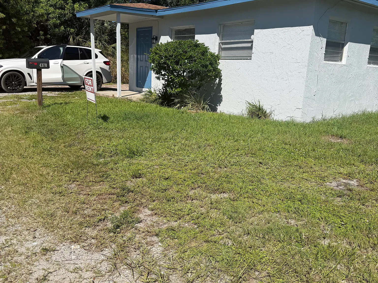 2 bed, 728 sqft, $1,400 — Photo 2