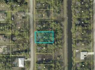 573 Aspen Ave S, Lehigh Acres, FL 33974