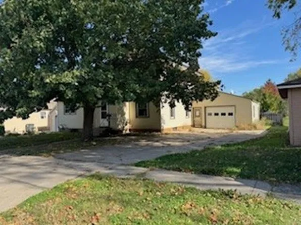 1001 16th St, Eldora, IA 50627