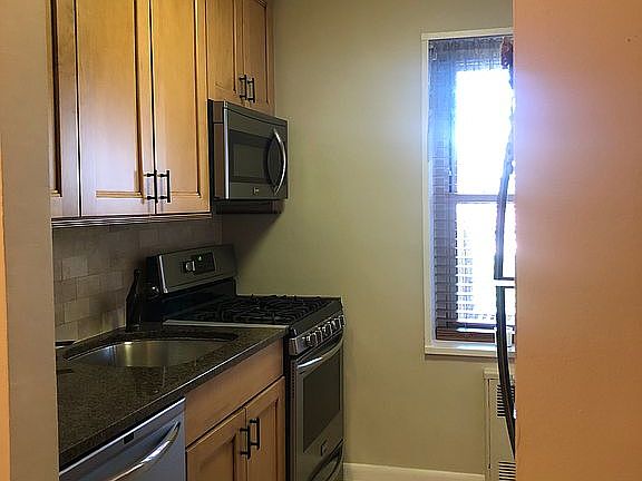 2nd image of 100 Lincoln Ave APT 20B