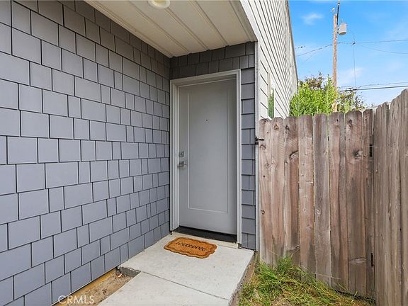 4th image of 243 E Home St