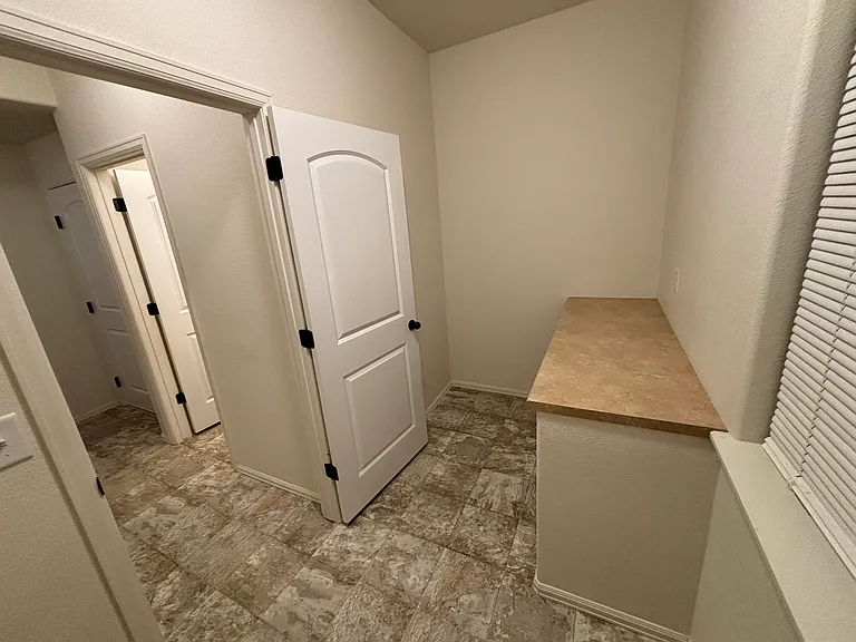 625 Gore Range Dr — Photo 13