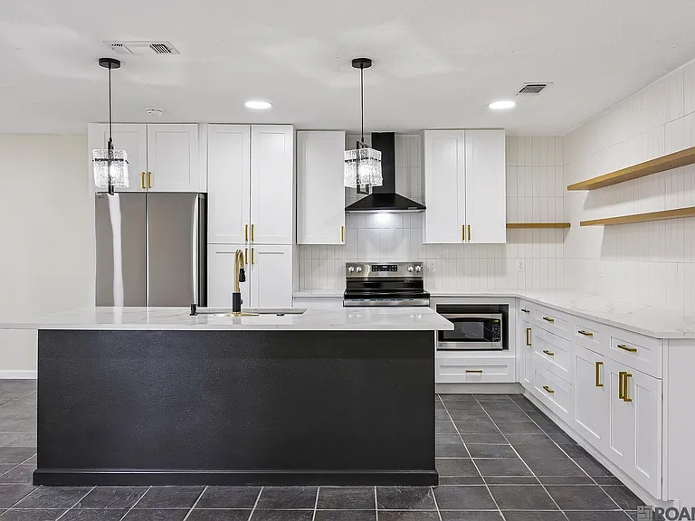 9888 Grand Teton Ave — Photo 5