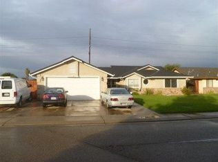 990 Foxfire Dr, Manteca, CA 95337