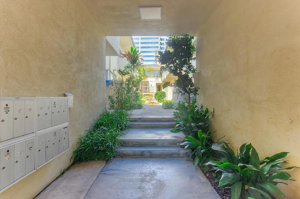 12333 Texas Ave — Photo 1
