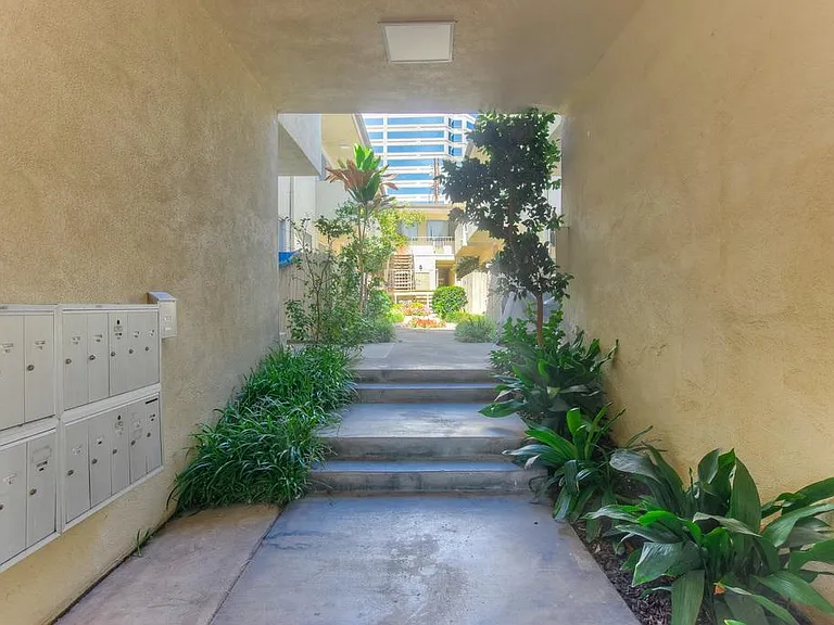 12333 Texas Ave — Photo 1