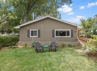 4158 Woodstock Ave SE, Wyoming, MI 49548