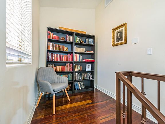 5th image of 2619 Carnegie Ln #A