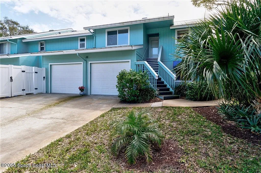 2 bed, 2.0 bath, 1502 sqft, $2,100 — Photo 2