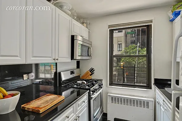 Sold by Corcoran | media 14