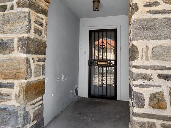 5th image of 6448 Cherokee St