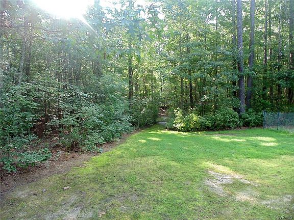 3rd image of 5831 Collins Run Pkwy