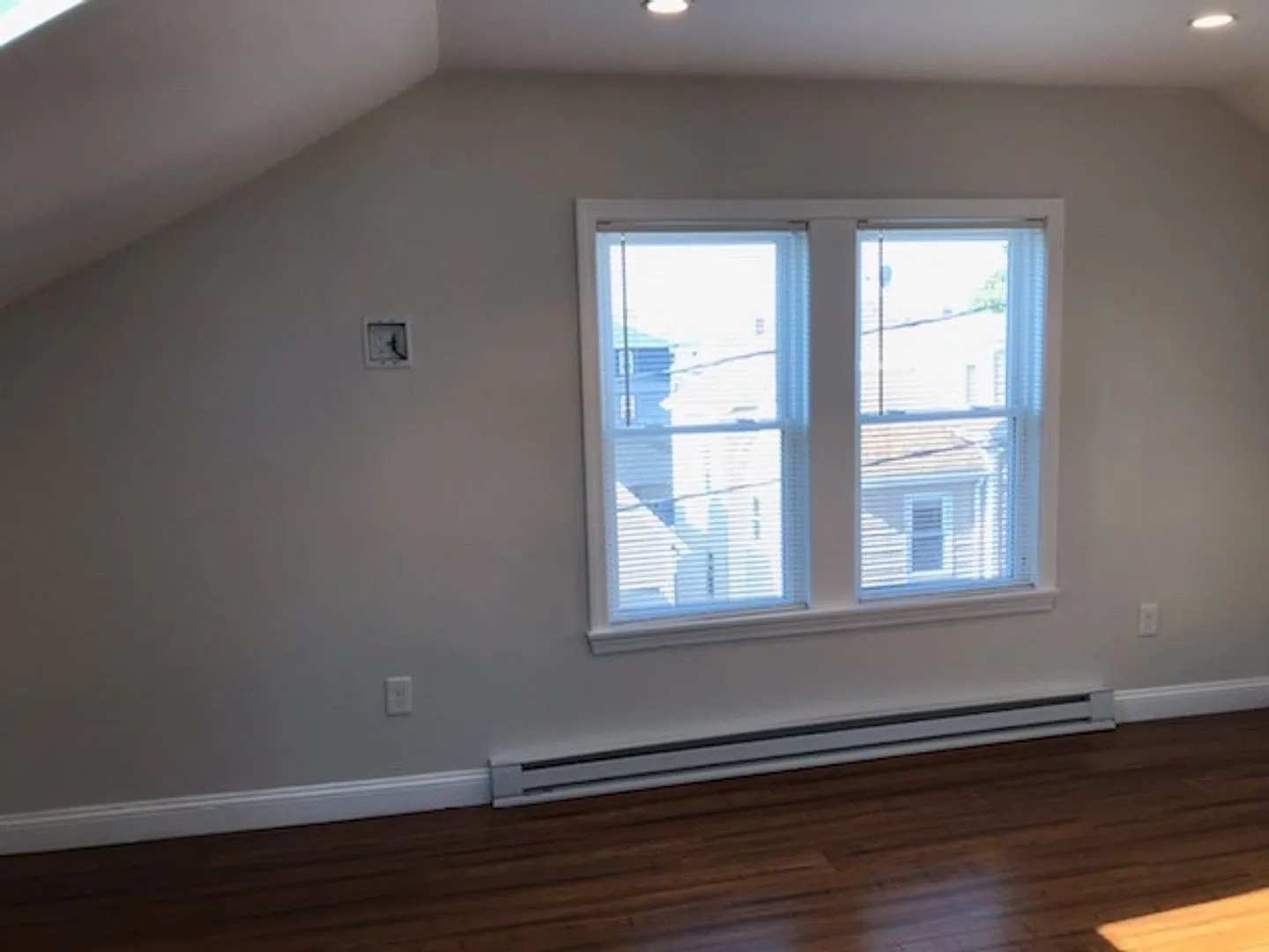 90 Sutton Street — Photo 2