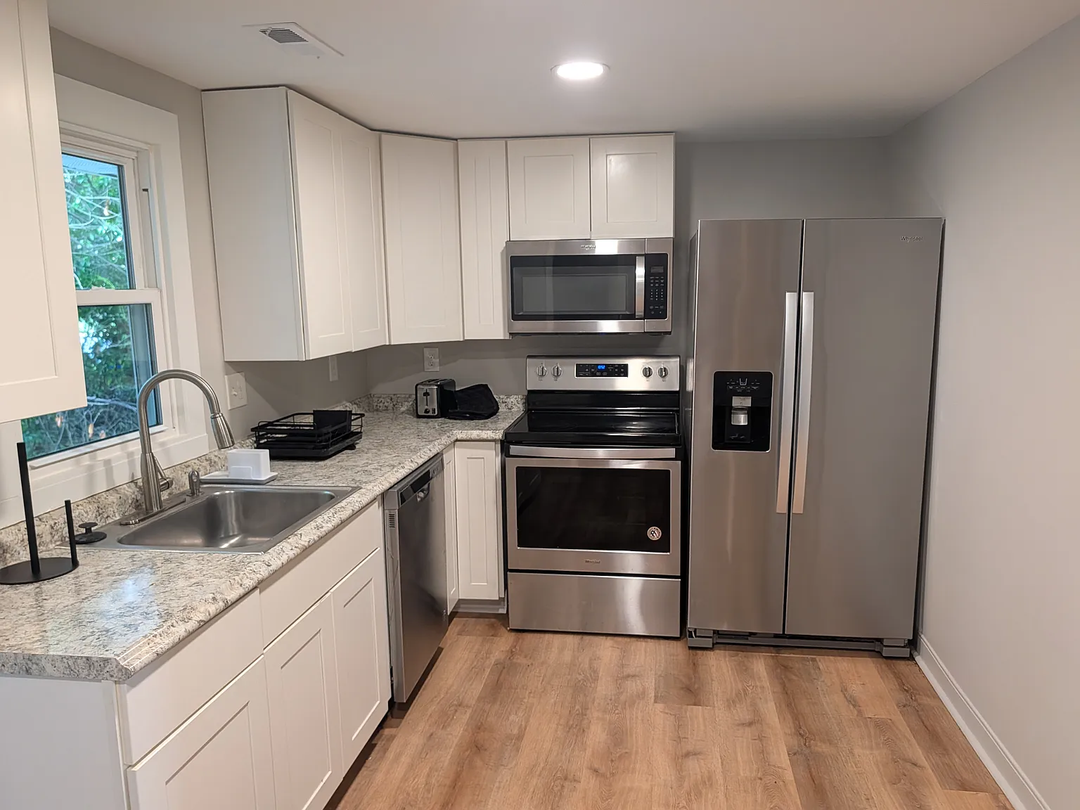 3 bed, $3,300 — Photo 3