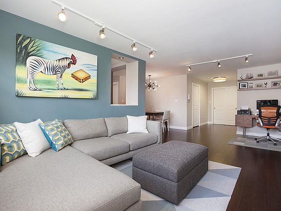 4th image of 215 Adams St APT 9C