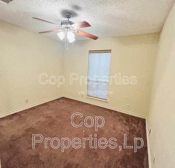 14810 Ridge Hill Dr — Photo 8