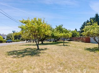 9999 Lawrence St, Pt Townsend, WA 98368