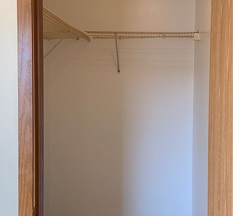3rd image of 750 N Pioneer Rd #11254158