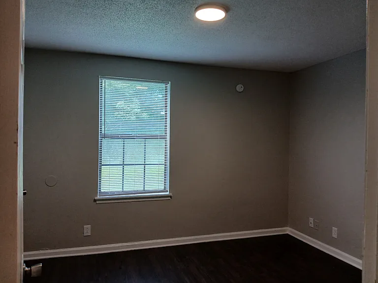 107 Kingsbury Ct #B — Photo 7