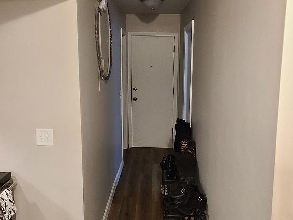 3rd image of 2924 35th Ave S