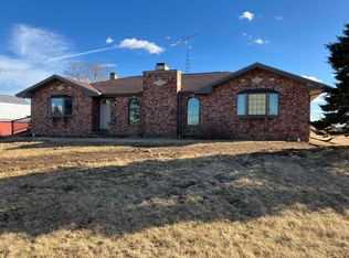 9414 Pitz Rd, La Motte, IA 52054