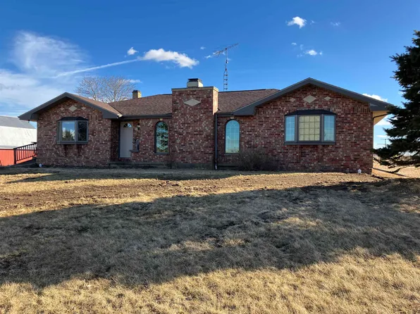 9414 Pitz Rd, La Motte, IA 52054