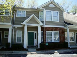 602 Station Square Ln, Chesapeake, VA 23320