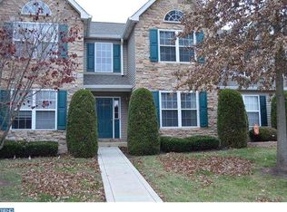 700 Doe Ct, Royersford, PA 19468