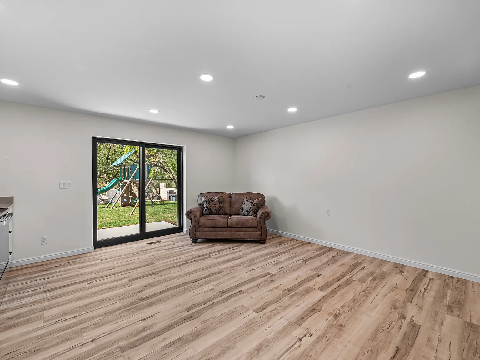 890 S 725 W - Bsmt - 1 — Photo 2
