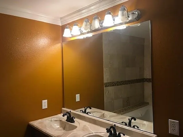909 Shenandoah Dr — Photo 16