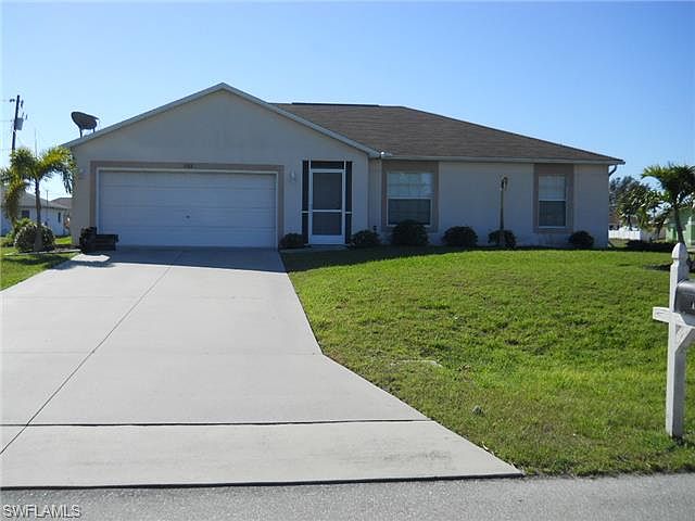 1st image of 152 SW 30th Ter