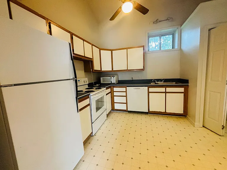 590 Peppers Ferry Rd NW — Photo 9