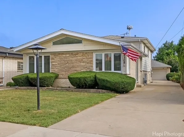 8308 W Leland Ave, Harwood Heights, IL 60706