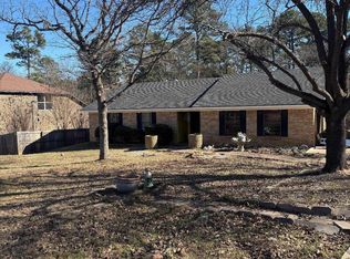342 Carriage Ln, Gladewater, TX 75647
