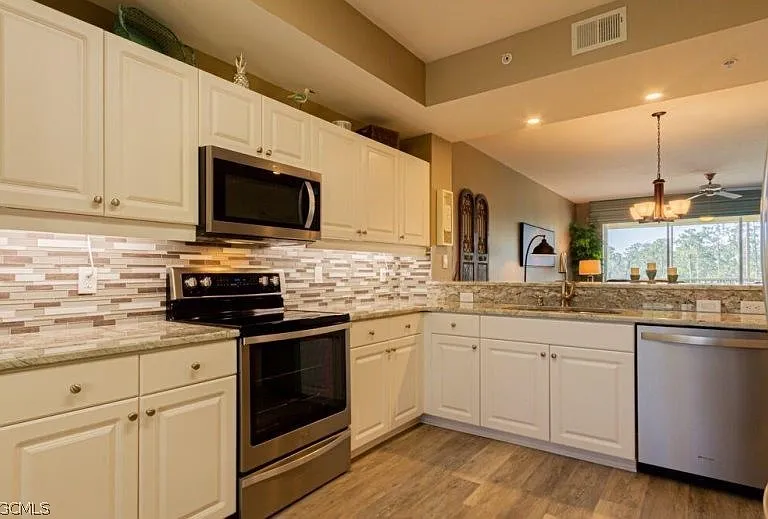 10700 Ravenna Way #303 — Photo 12
