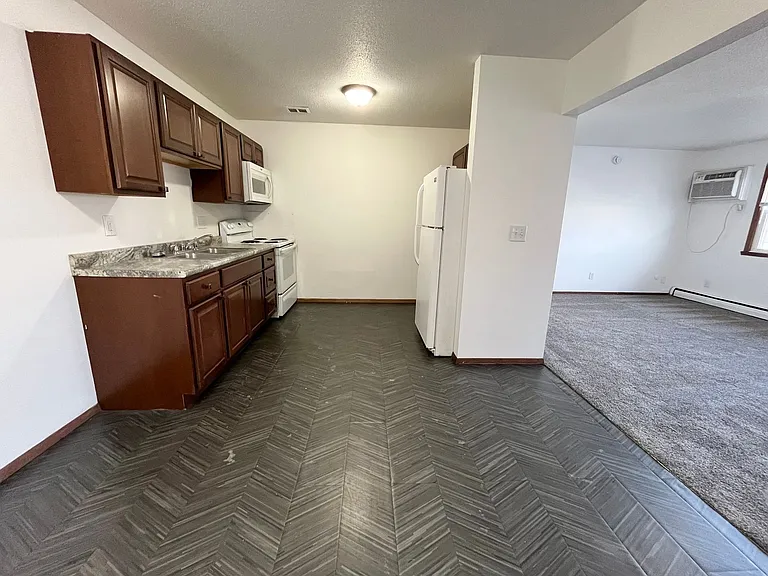 3304 S Kiwanis Ave — Photo 4