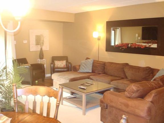 3rd image of 423 Shawmont Ave APT D