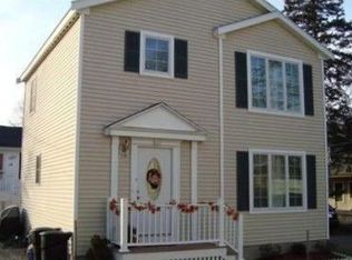 12 Chester Rd, North Reading, MA 01864