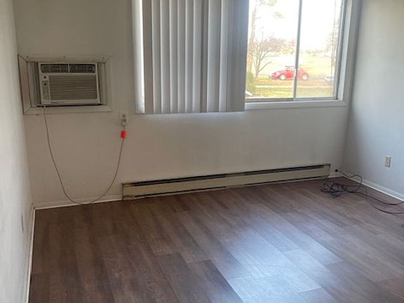 4th image of 1250 Sanpat Ln APT 3