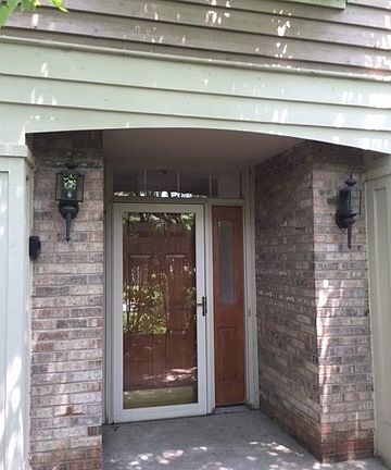 2nd image of 16 Ashford Ct
