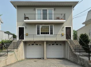 69 Maple St, Dobbs Ferry, NY 10522